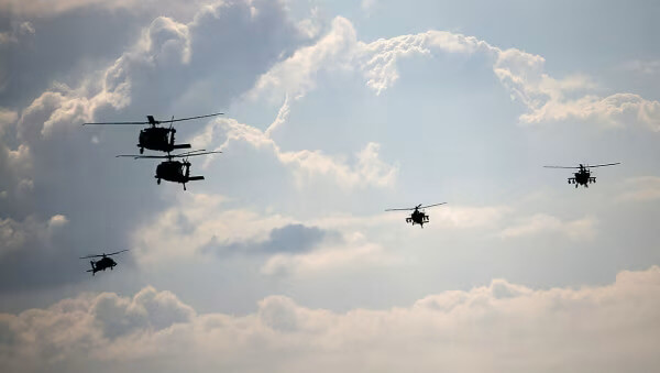 US Accelerates Black Hawk Deliveries to Australia